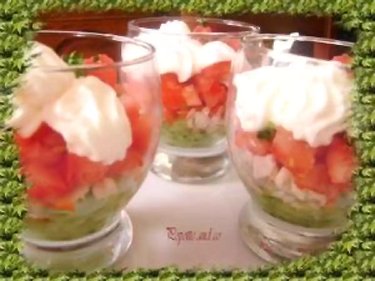 Verrines tomate concombre surimi