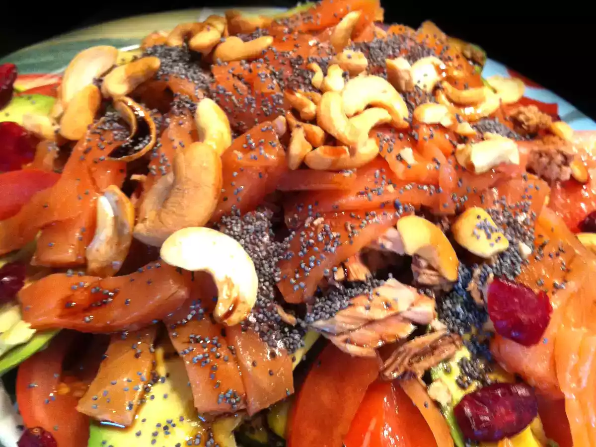 Voici l'Eté ! Maxi salade saumon, thon, avocat et pecan nuts ! - photo 2