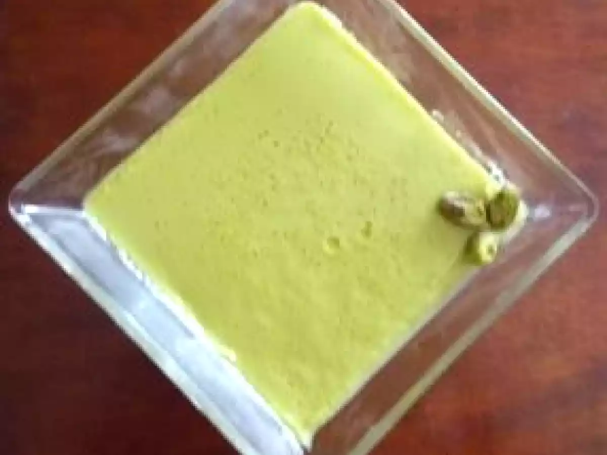 Vous aimez le goût de la pistache ?Petites crèmes à la pistache et à l'agar agar