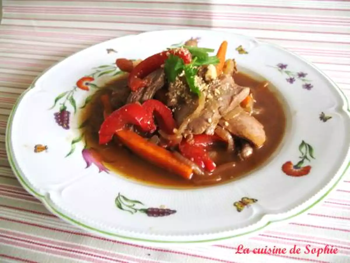 Wok d'aiguillettes de canard aux cinq parfums