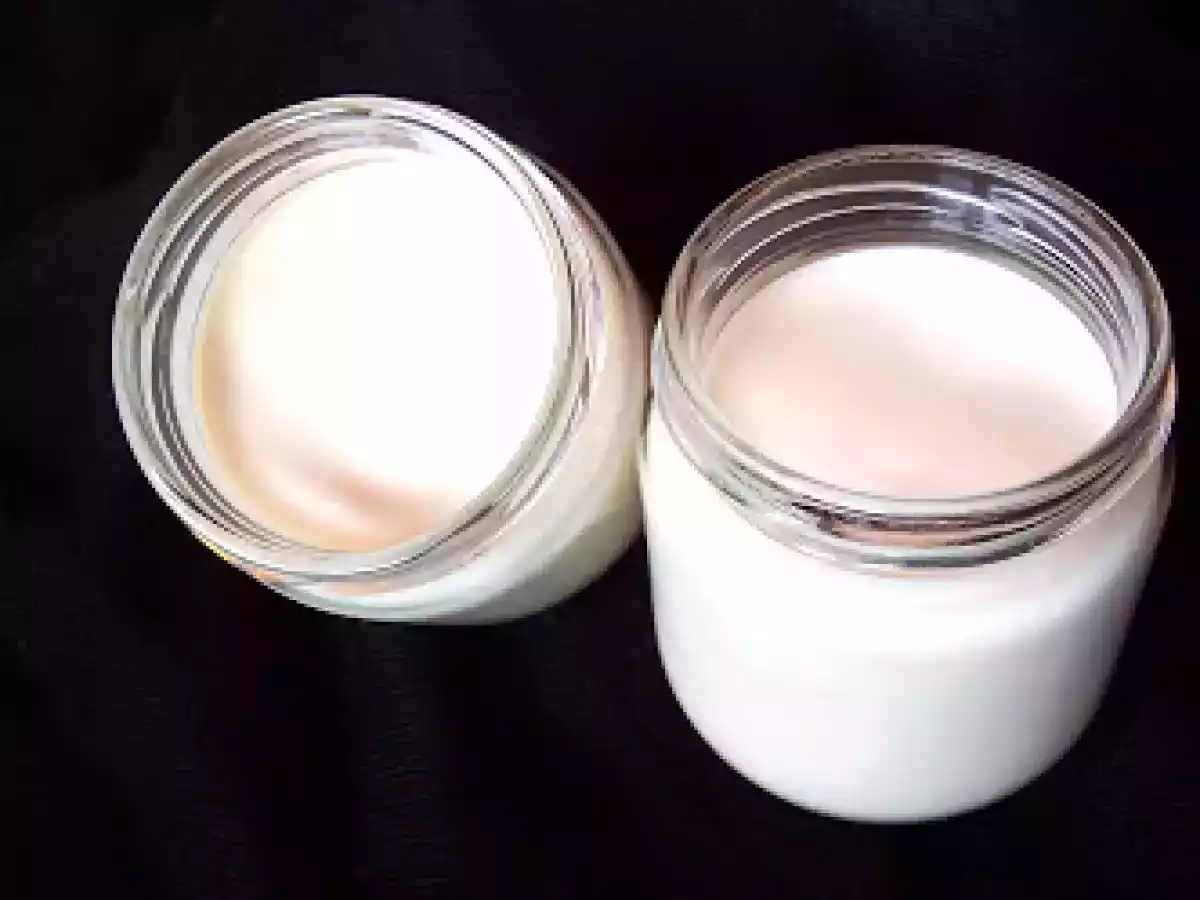 Yaourts à la camomille romaine et miel du Gatinais