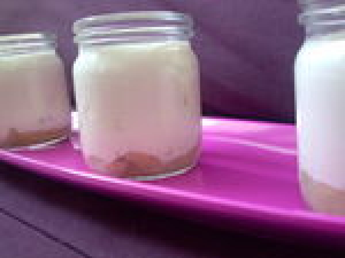 Yaourts à la vanille sur compote bananepoire Recette Ptitchef