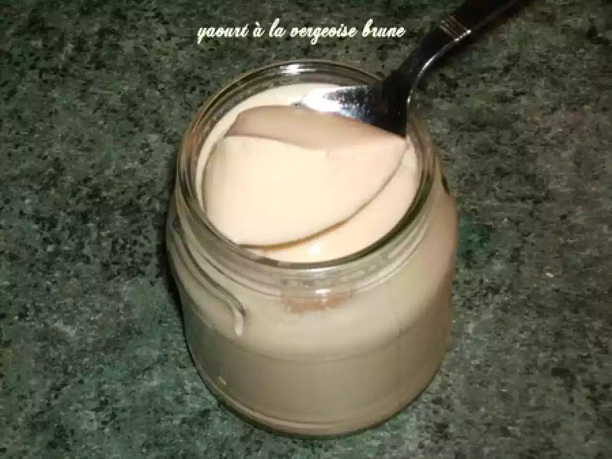 YAOURTS A LA VERGEOISE BRUNE