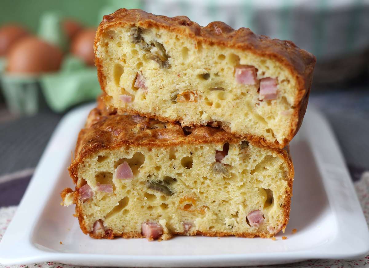 Cakes salés : nos recettes faciles et moelleuses pour l’apéritif et les repas